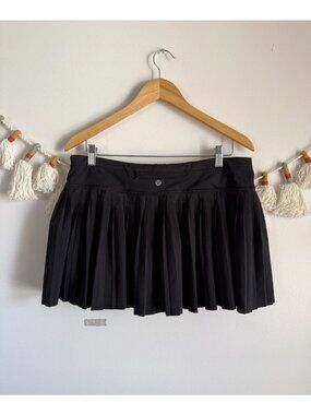 Lululemon Pleat To Street Black Lined Mini Skirt Golf Pilates Outdoor Sporty 10